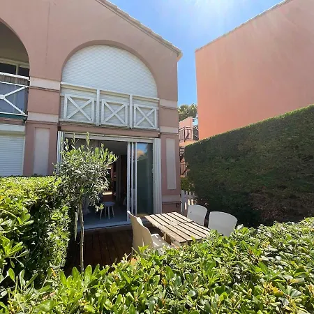Patio Sauge Entre Et Piscine 4 Personnes شقة *